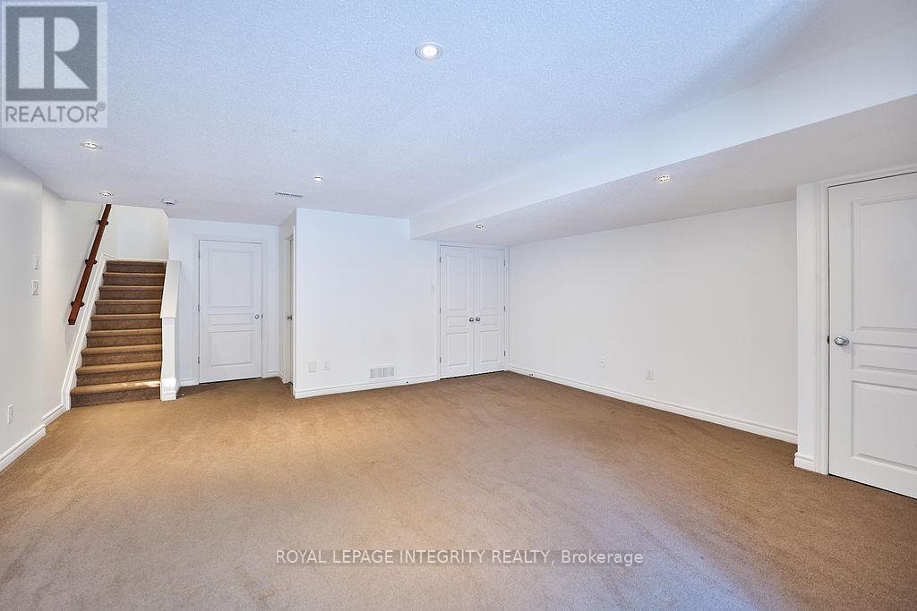 870 Fletcher Circle, Ottawa, ON - Indoor Photo Showing Other Room