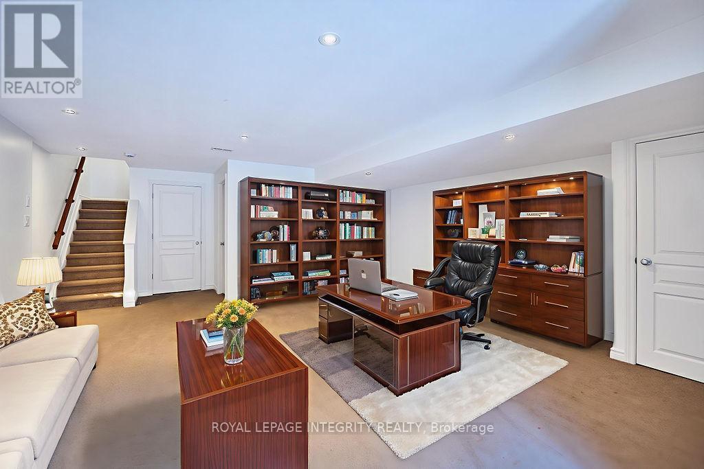 870 Fletcher Circle, Ottawa, ON - Indoor