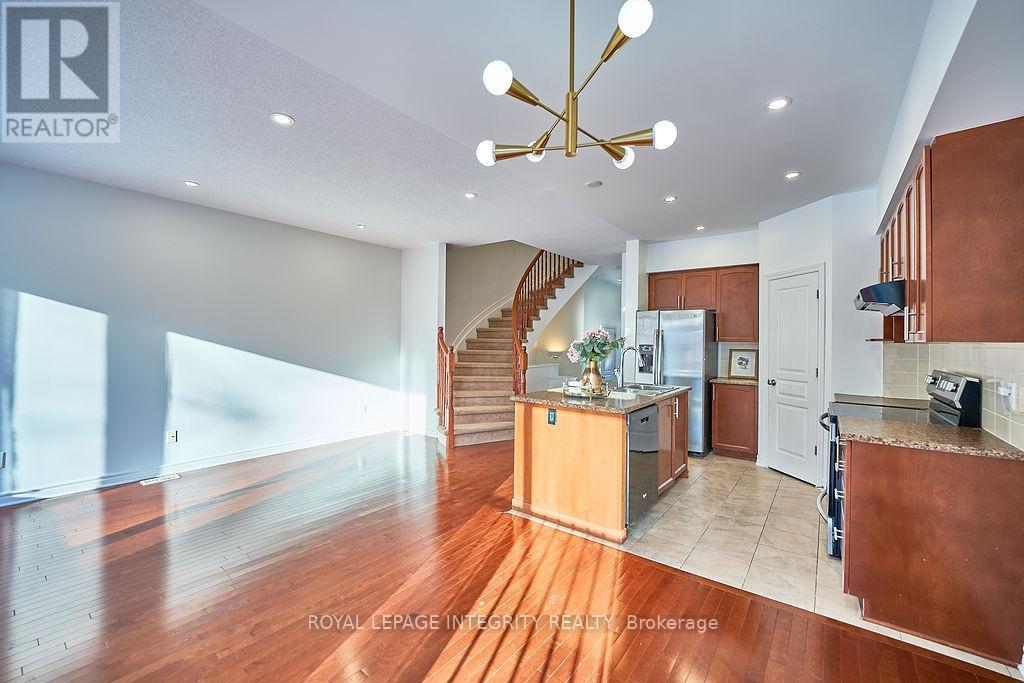 870 Fletcher Circle, Ottawa, ON - Indoor