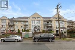 PH4 1519 GRANT AVENUE Port Coquitlam, BC V3B 7S8