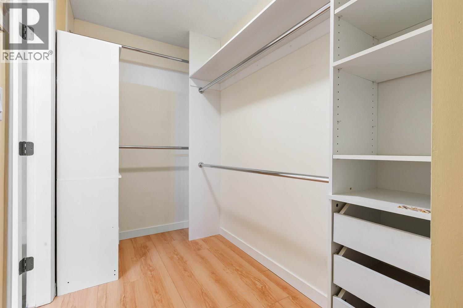 Ph4 1519 Grant Avenue, Port Coquitlam, BC - Indoor With Storage