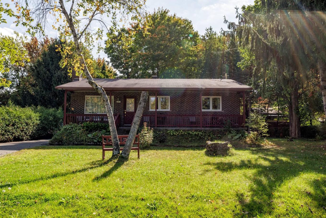 Frontage - 882 Rue Frontenac, Saint-Lazare, QC - Outdoor