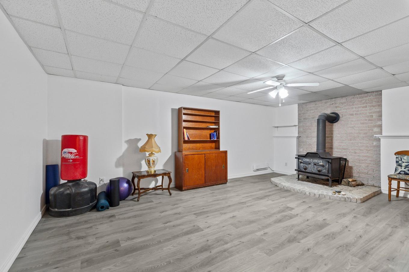 Family room - 882 Rue Frontenac, Saint-Lazare, QC - Indoor