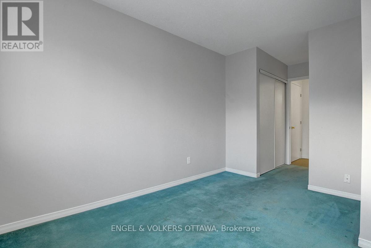 21 Drayton Private, Ottawa, ON - Indoor Photo Showing Other Room