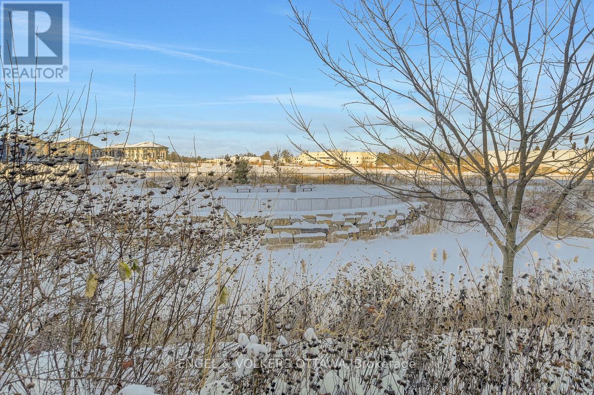 21 Drayton Private, Ottawa, ON - Outdoor With View