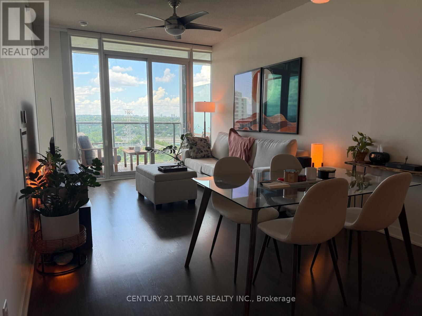 2015 - 88 Park Lawn Road, Toronto, ON - Indoor