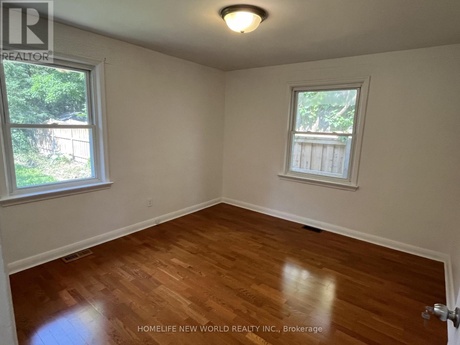 Main - 345 Centre Street E, Richmond Hill, ON - Indoor Photo Showing Other Room