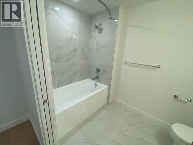 404 150 James Road, Port Moody, BC - Indoor Photo Showing Bathroom