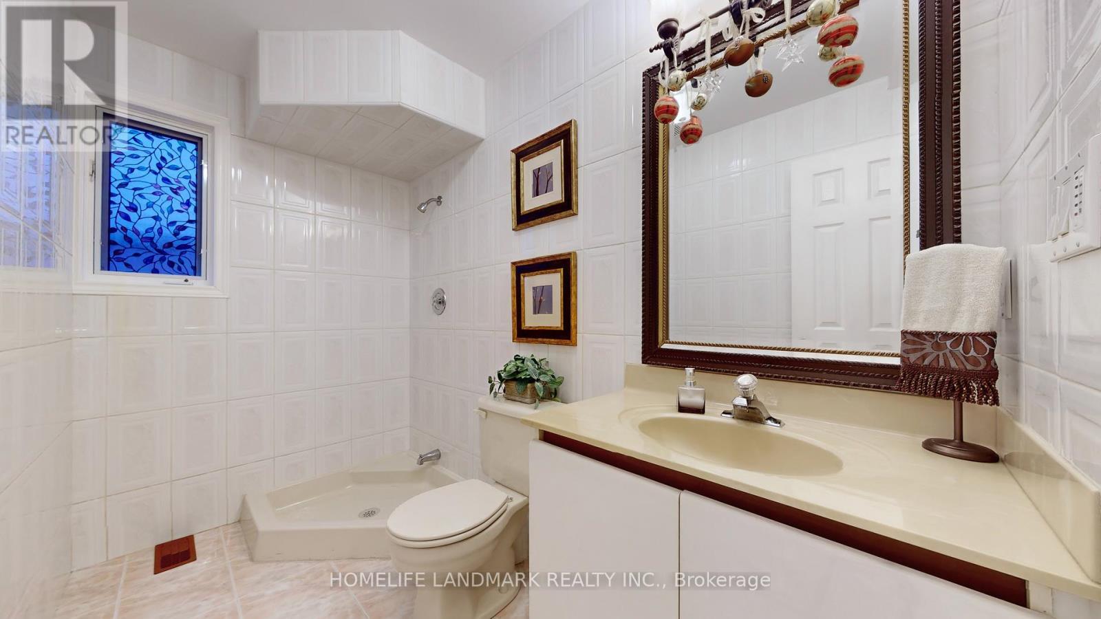 3022 Dalehurst Drive, Mississauga, ON - Indoor Photo Showing Bathroom