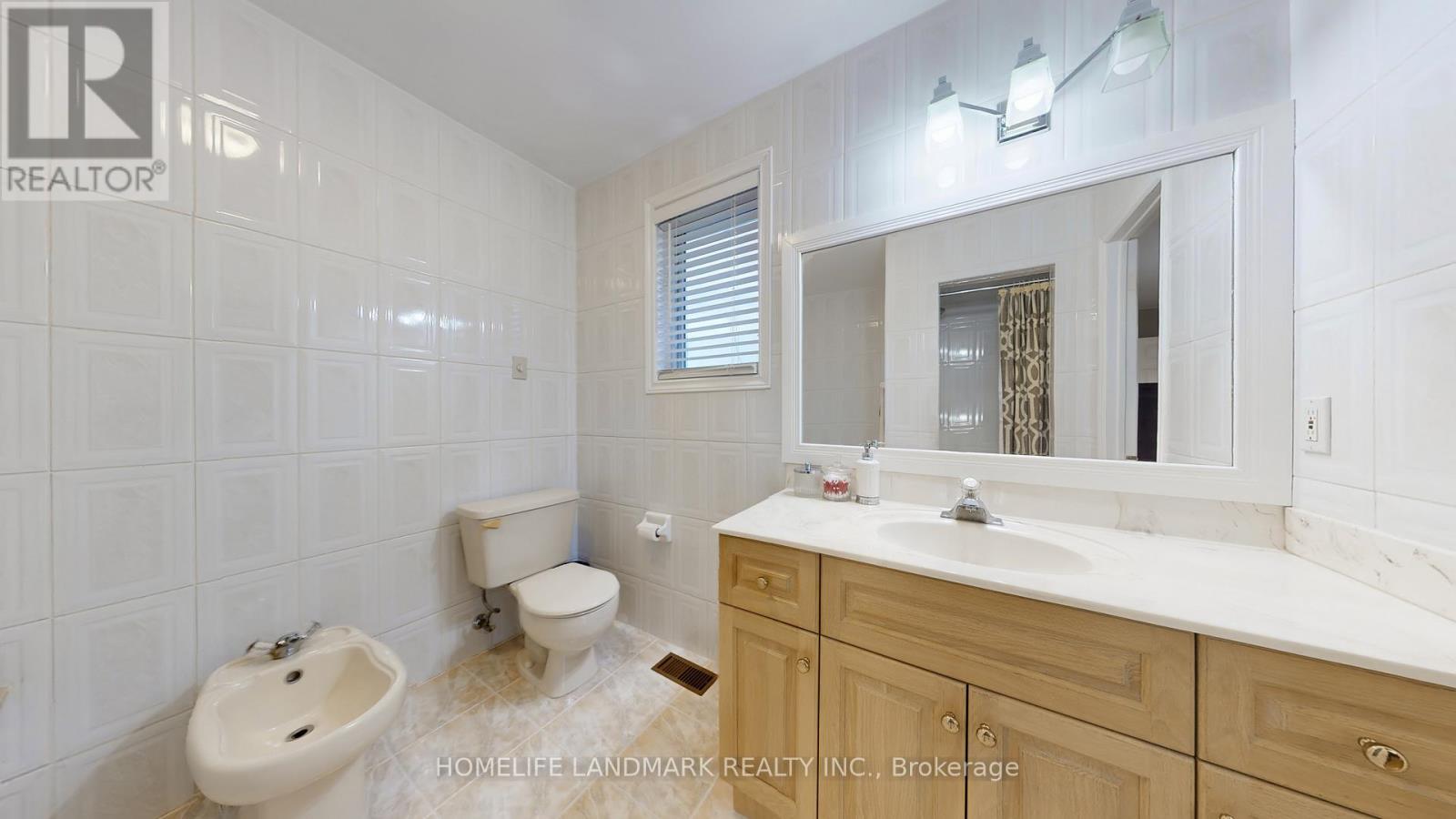 3022 Dalehurst Drive, Mississauga, ON - Indoor Photo Showing Bathroom