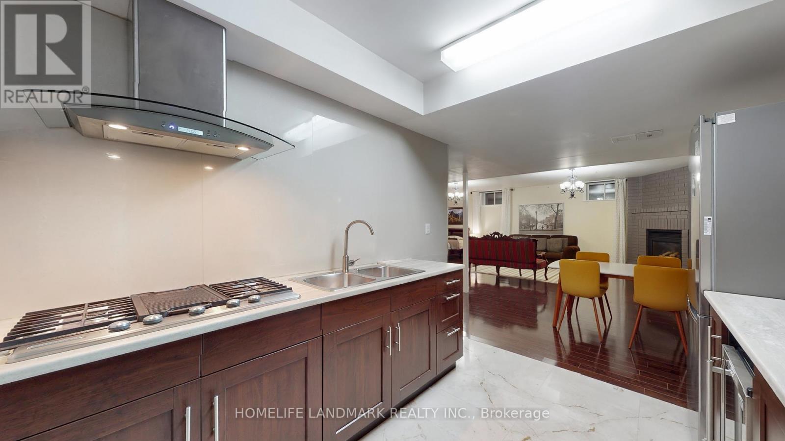 3022 Dalehurst Drive, Mississauga, ON - Indoor Photo Showing Kitchen With Double Sink