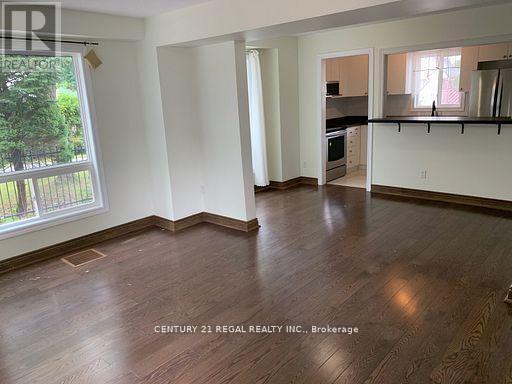 4 Juliana Square, Brampton, ON - Indoor Photo Showing Other Room