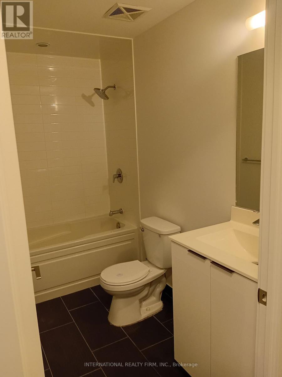 Hallway Bathroom - 816 - 30 Shore Breeze Drive, Toronto, ON - Indoor Photo Showing Bathroom