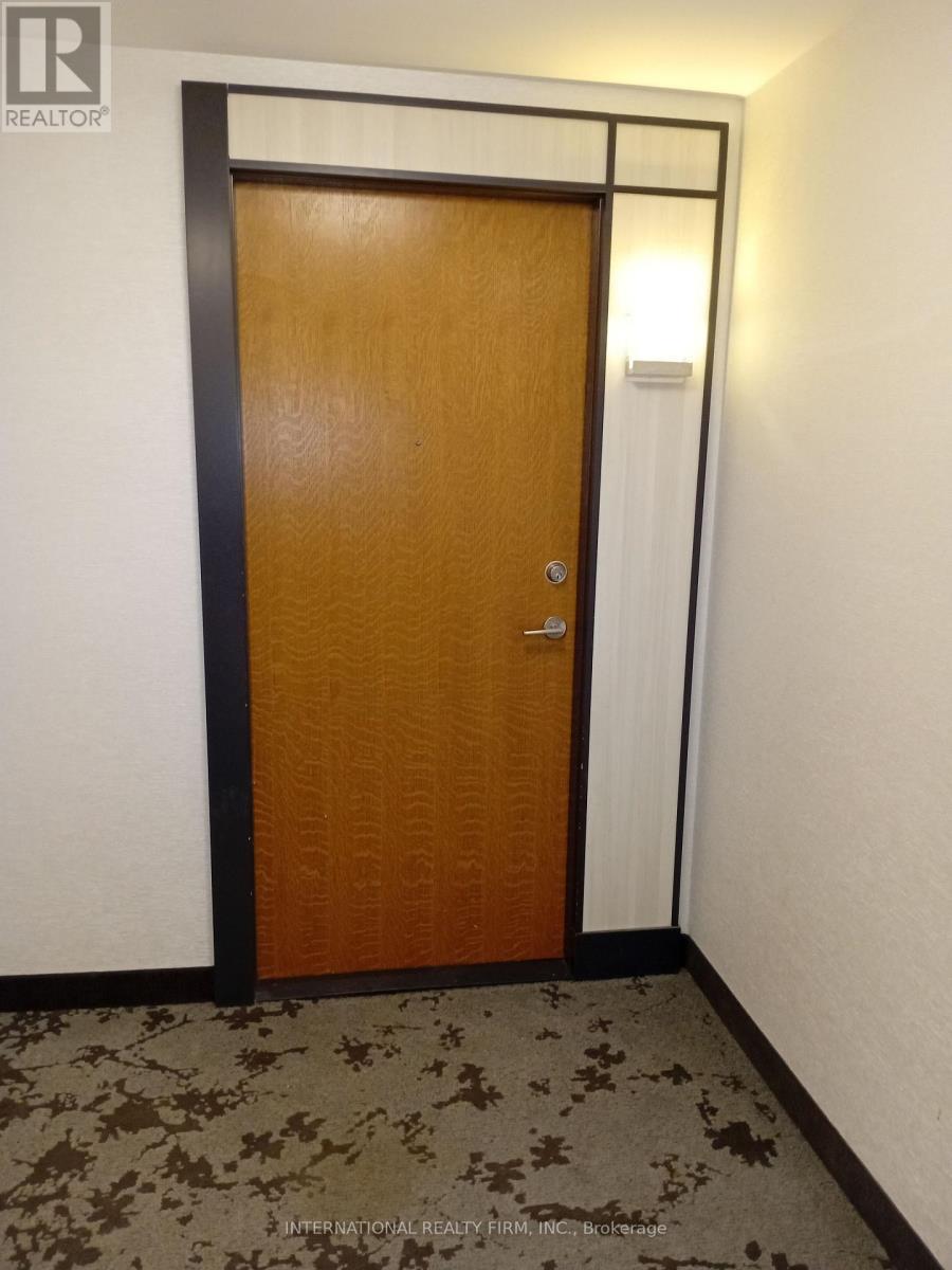 Exterior Hallway - 816 - 30 Shore Breeze Drive, Toronto, ON - Indoor Photo Showing Other Room