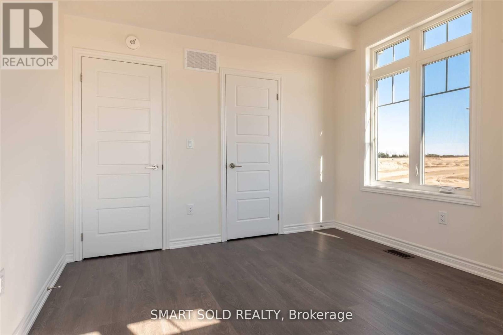 73 Greer Street, Barrie, ON - Indoor Photo Showing Other Room