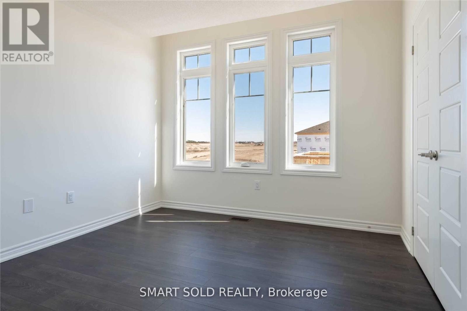 73 Greer Street, Barrie, ON - Indoor Photo Showing Other Room