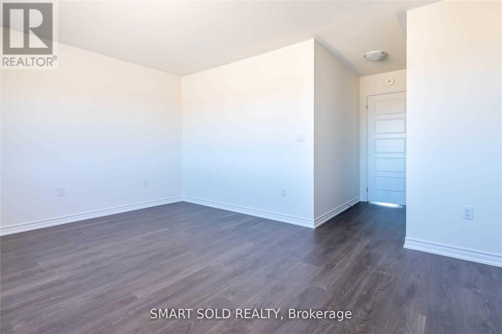 73 Greer Street, Barrie, ON - Indoor Photo Showing Other Room