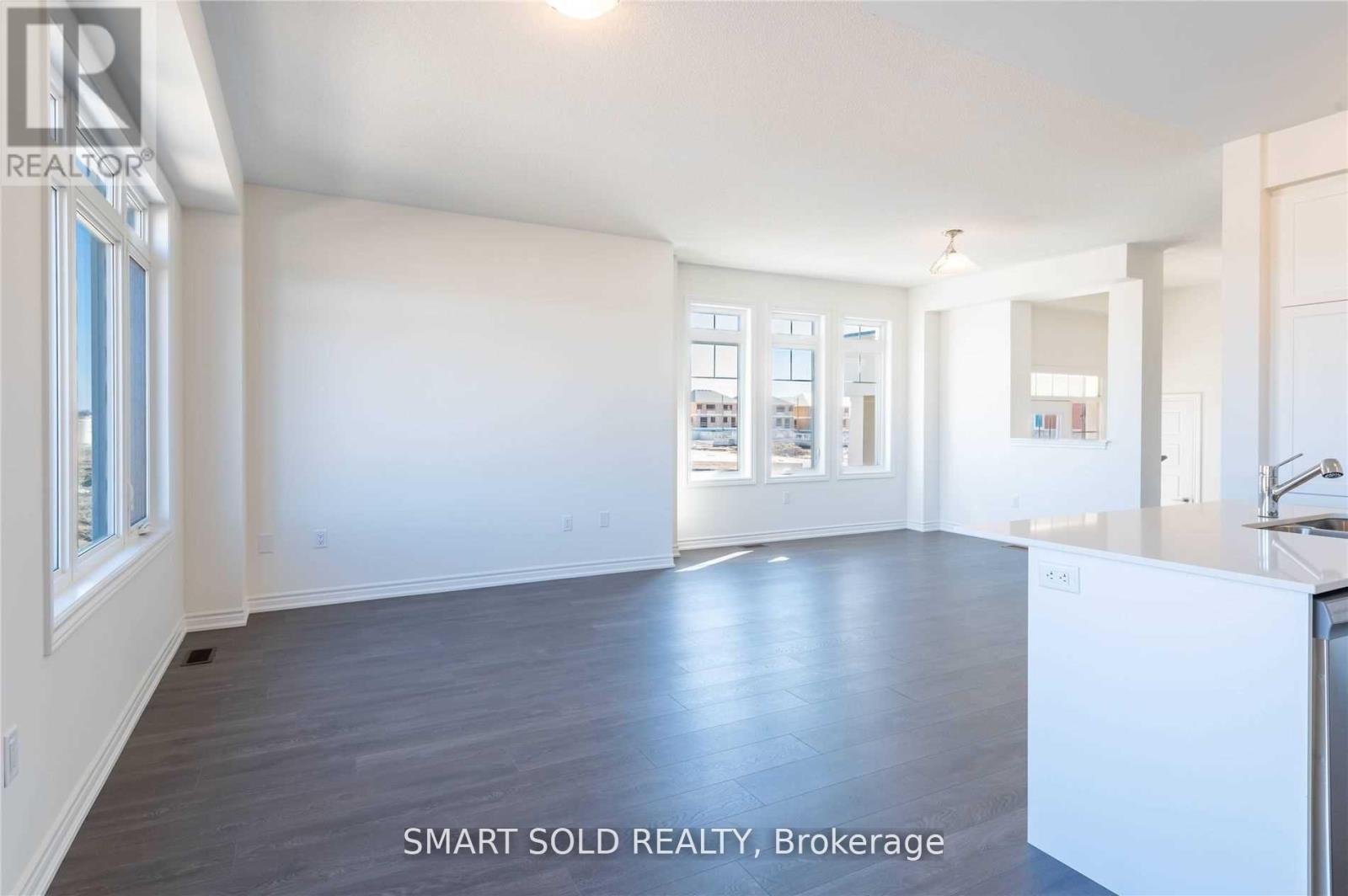 73 Greer Street, Barrie, ON - Indoor