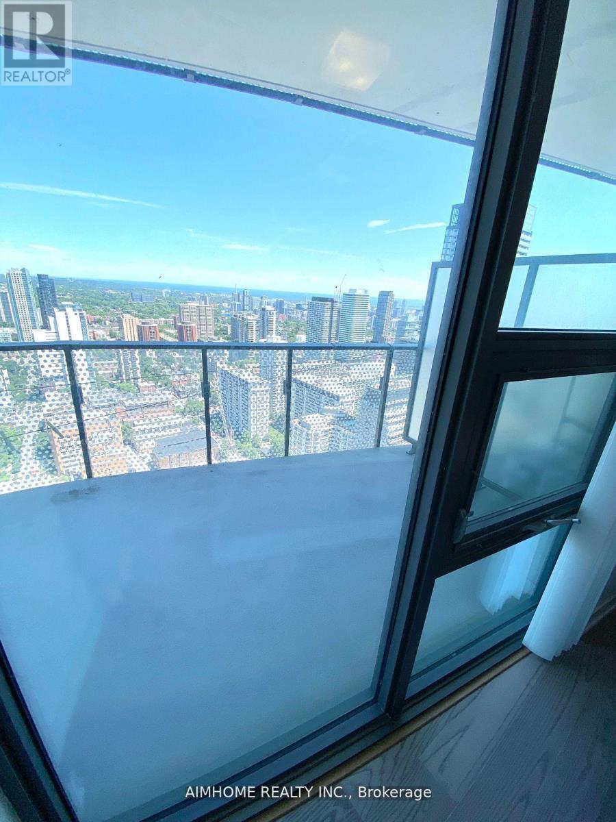 4011 - 11 Wellesley Street W, Toronto, ON - Photo Showing Other Room