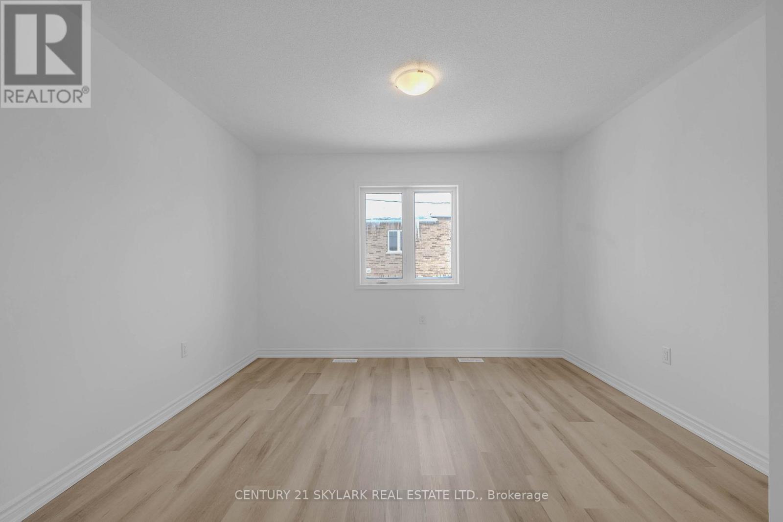 16 Ivory Road, Barrie, ON - Indoor Photo Showing Other Room