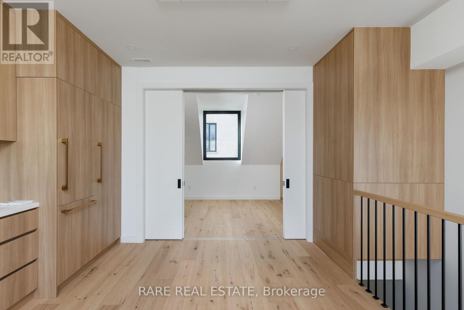 Laneway - 451 Montrose Avenue, Toronto, ON - Indoor Photo Showing Other Room