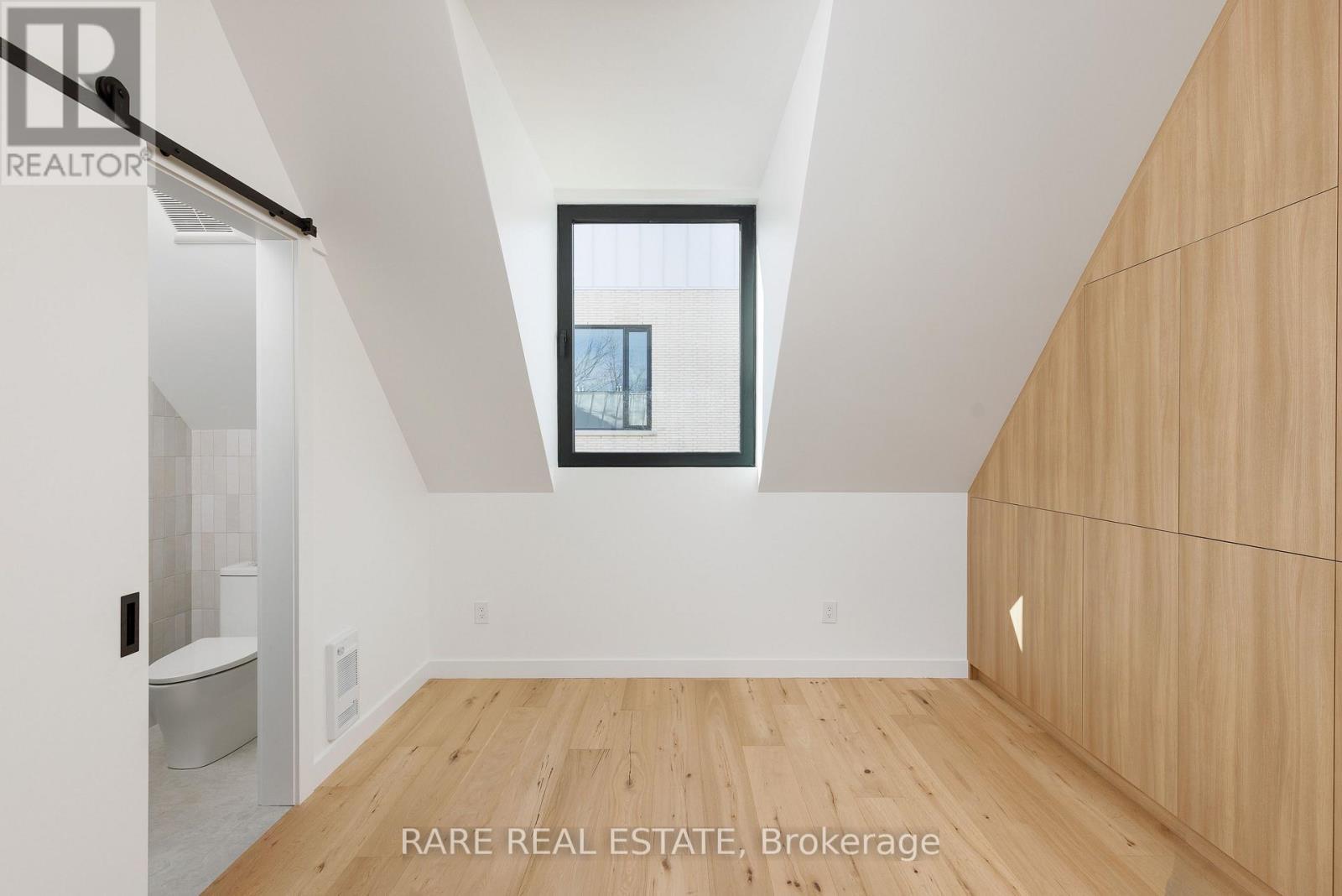 Laneway - 451 Montrose Avenue, Toronto, ON - Indoor Photo Showing Other Room