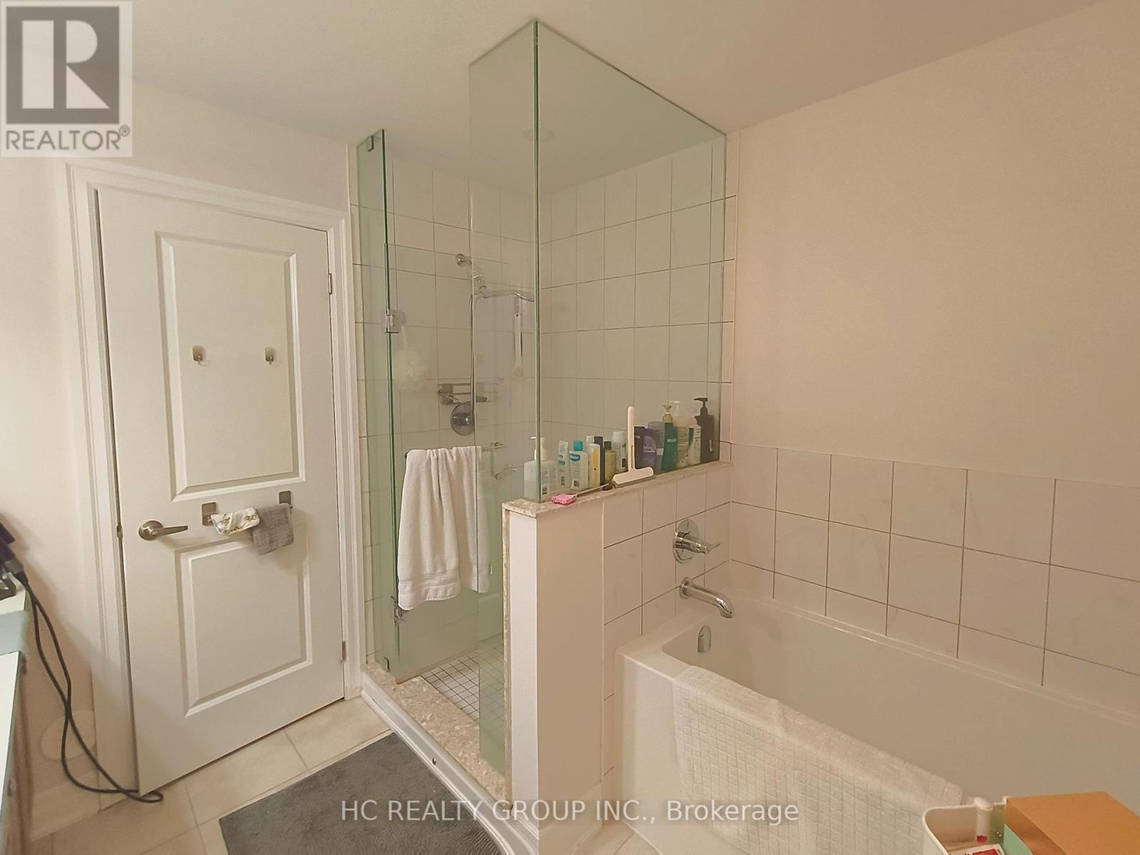 33 Thomas Armstrong Lane, Richmond Hill, ON - Indoor Photo Showing Bathroom