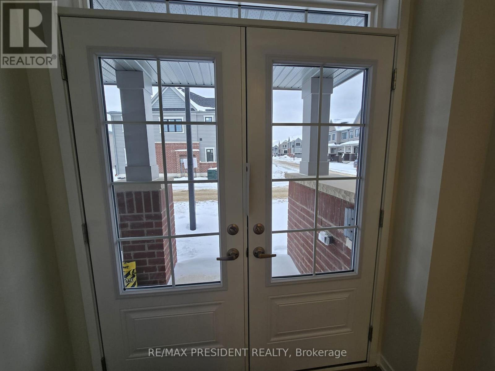 28 Seahorse Common, Cambridge, ON - Indoor Photo Showing Other Room