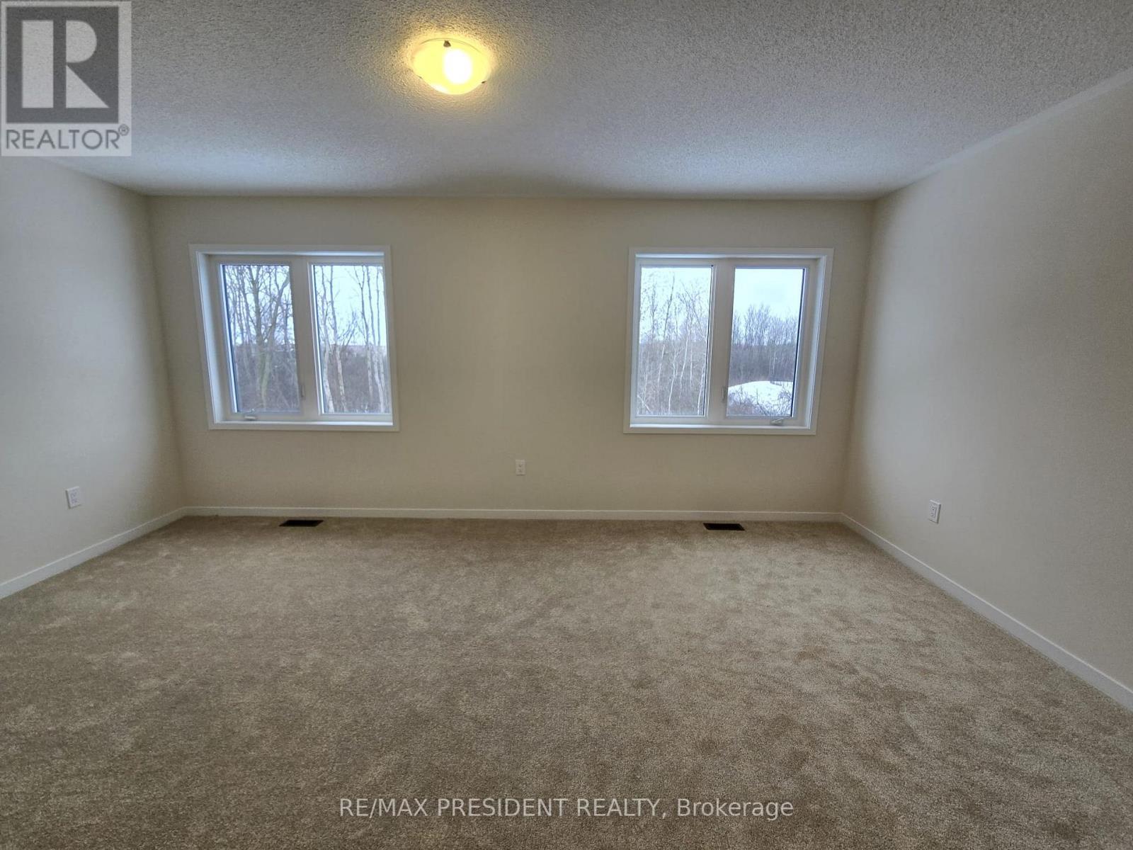 28 Seahorse Common, Cambridge, ON - Indoor Photo Showing Other Room