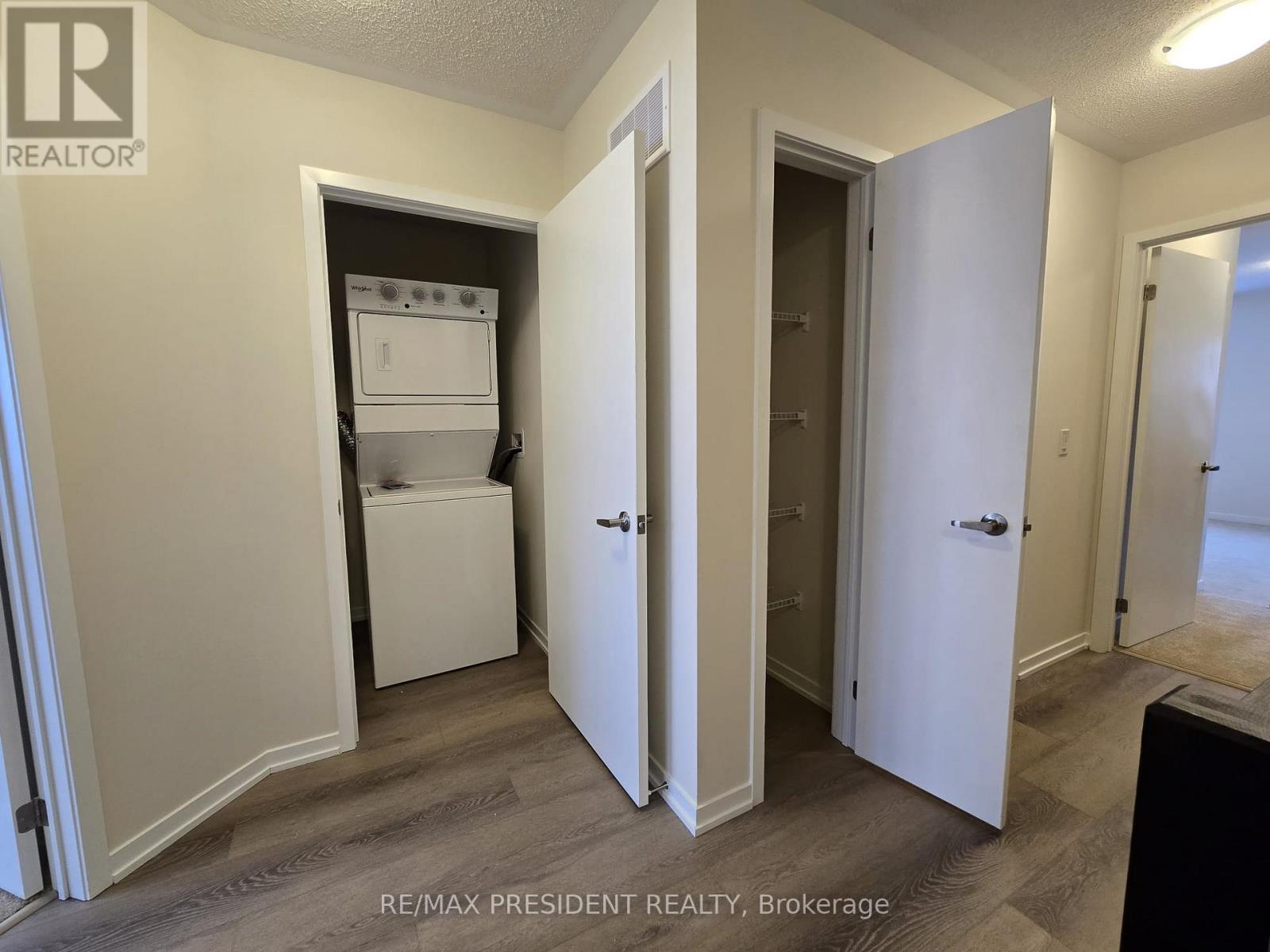 28 Seahorse Common, Cambridge, ON - Indoor Photo Showing Laundry Room