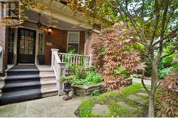 494 SUMMERHILL AVENUE Toronto, ON M4W 2E5