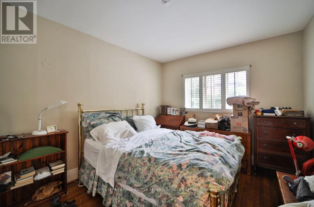 494 Summerhill Avenue, Toronto, ON - Indoor Photo Showing Bedroom