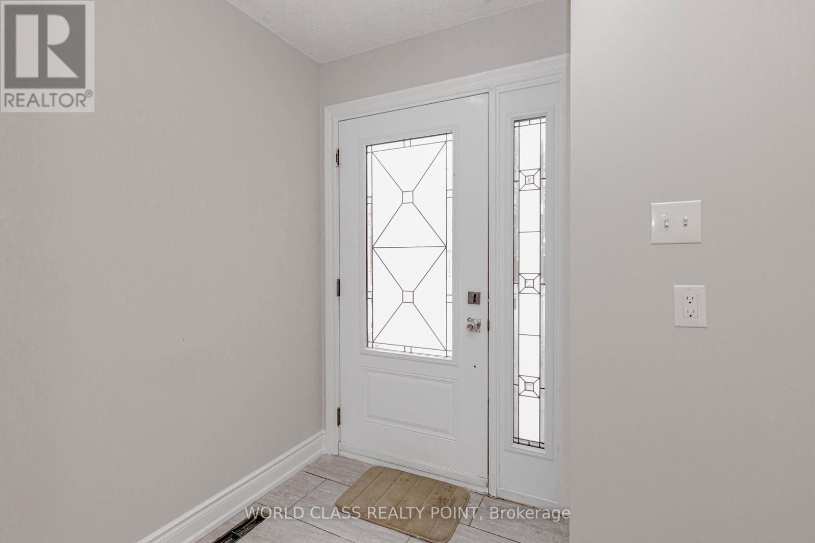 4 Dafoe Crescent, Brampton, ON - Indoor Photo Showing Other Room