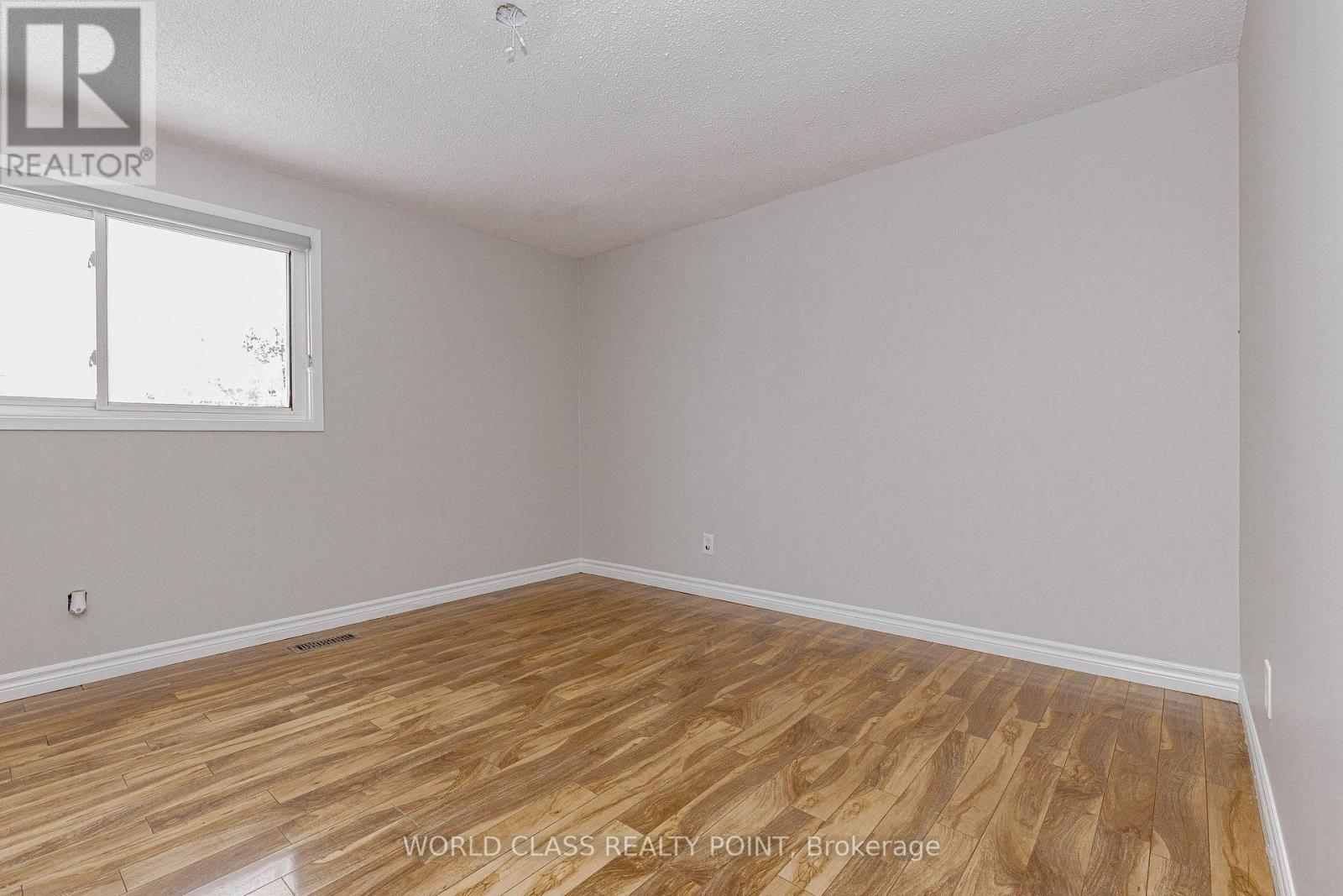 4 Dafoe Crescent, Brampton, ON - Indoor Photo Showing Other Room