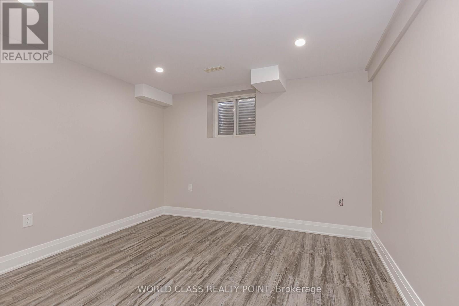 4 Dafoe Crescent, Brampton, ON - Indoor Photo Showing Other Room