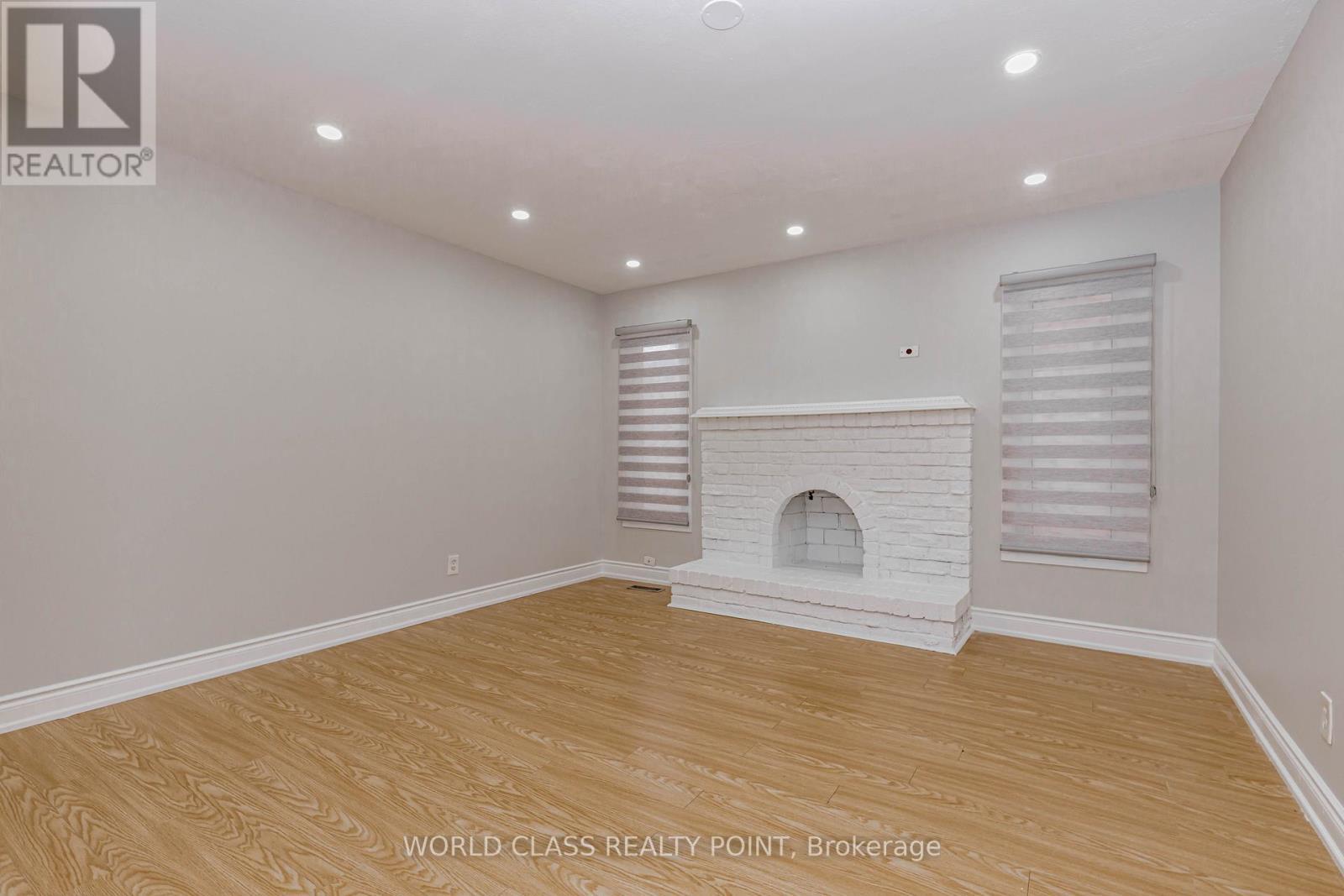 4 Dafoe Crescent, Brampton, ON - Indoor Photo Showing Other Room