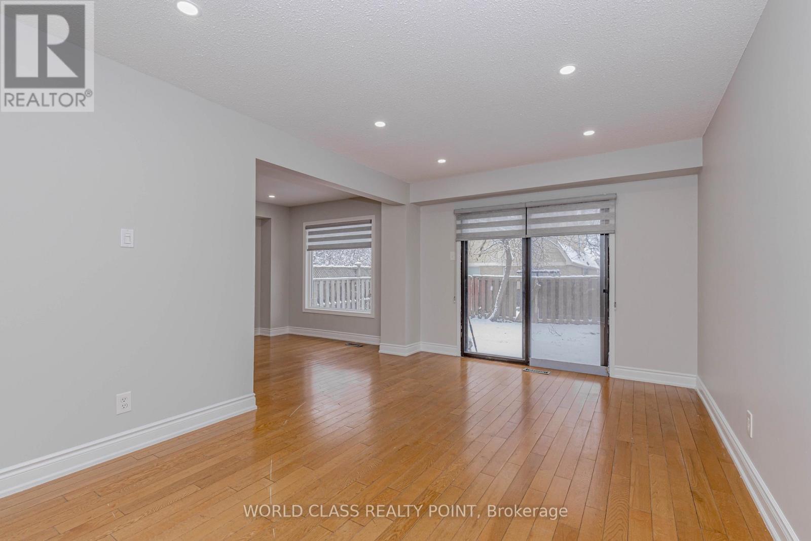 4 Dafoe Crescent, Brampton, ON - Indoor Photo Showing Other Room