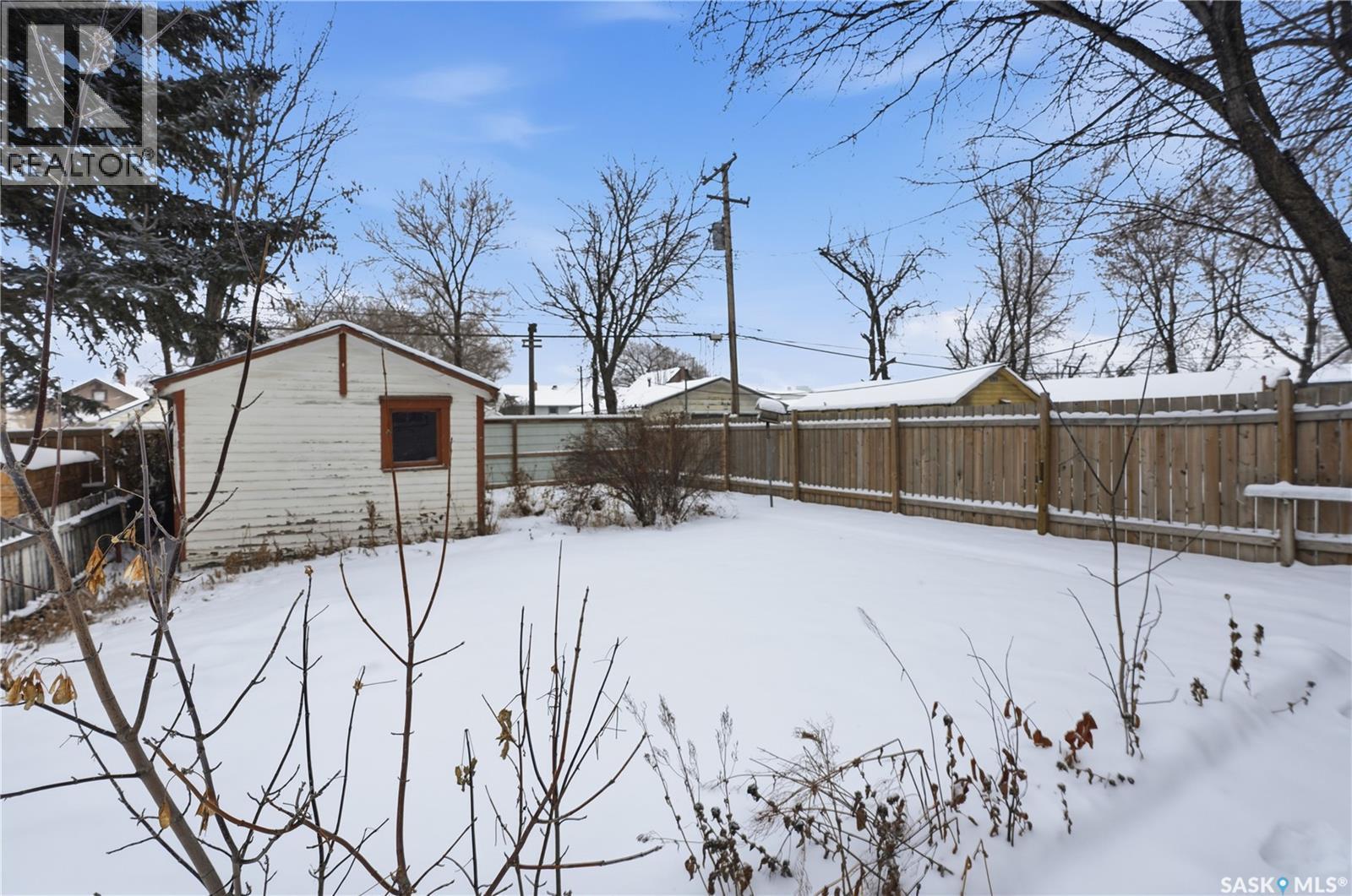 118 E Avenue S, Saskatoon, SK - Outdoor