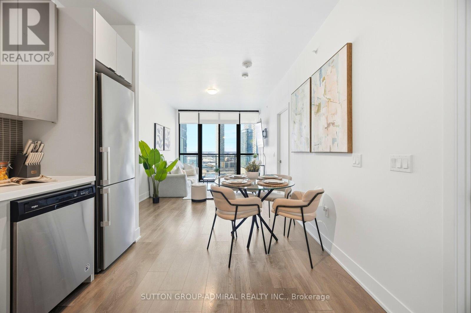 2908 Highway 7, Vaughan, ON - Indoor