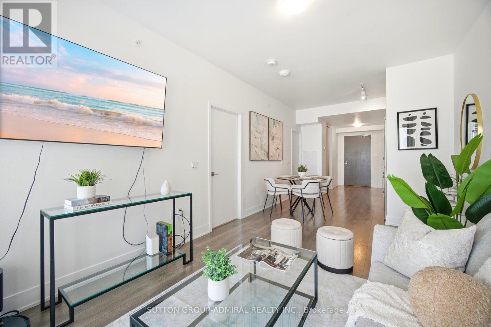 2908 Highway 7, Vaughan, ON - Indoor