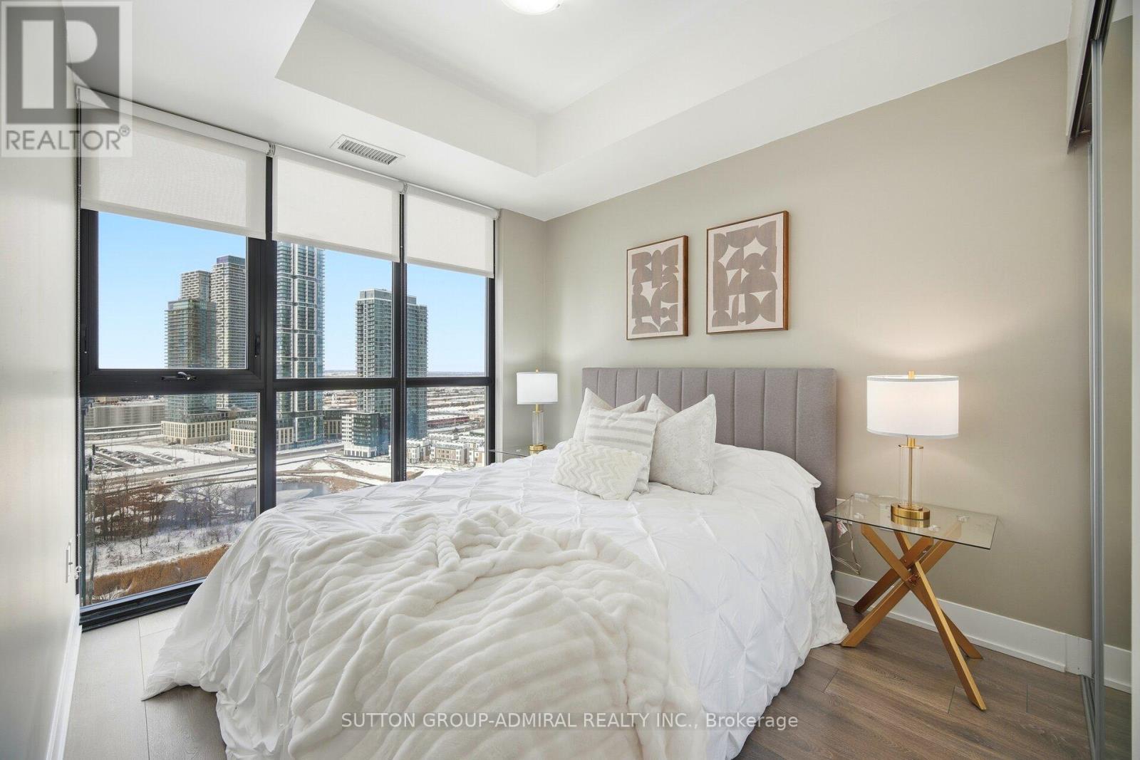 2908 Highway 7, Vaughan, ON - Indoor Photo Showing Bedroom