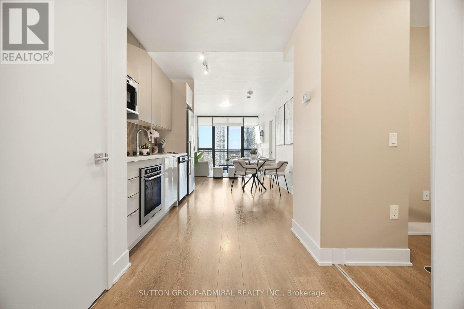 2908 Highway 7, Vaughan, ON - Indoor