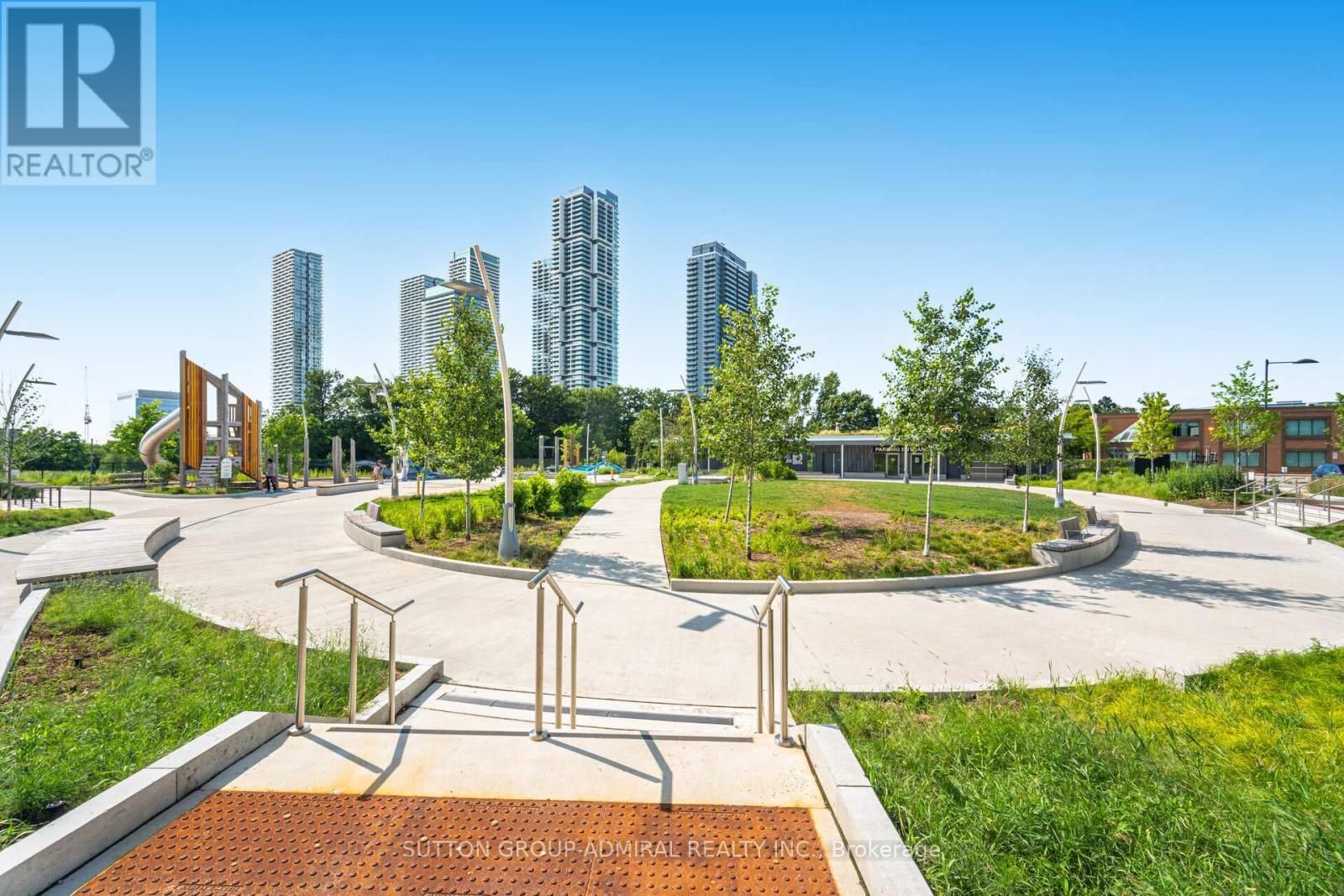 2908 Highway 7, Vaughan, ON - Outdoor