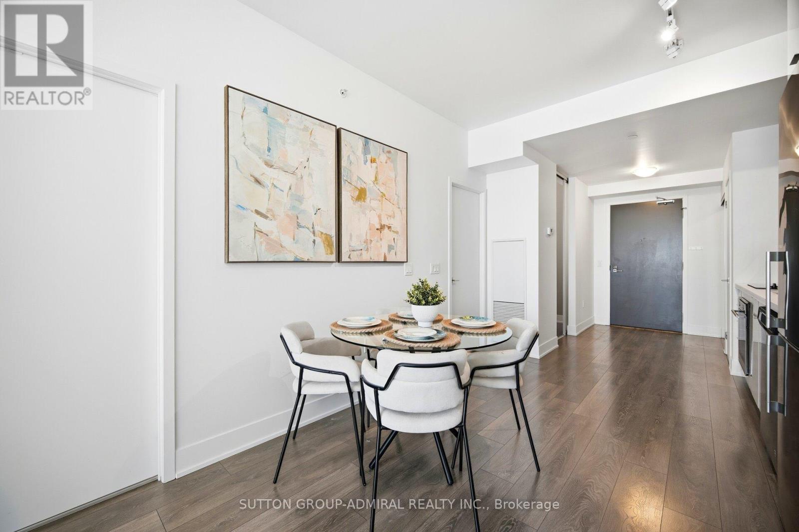 2908 Highway 7, Vaughan, ON - Indoor Photo Showing Dining Room