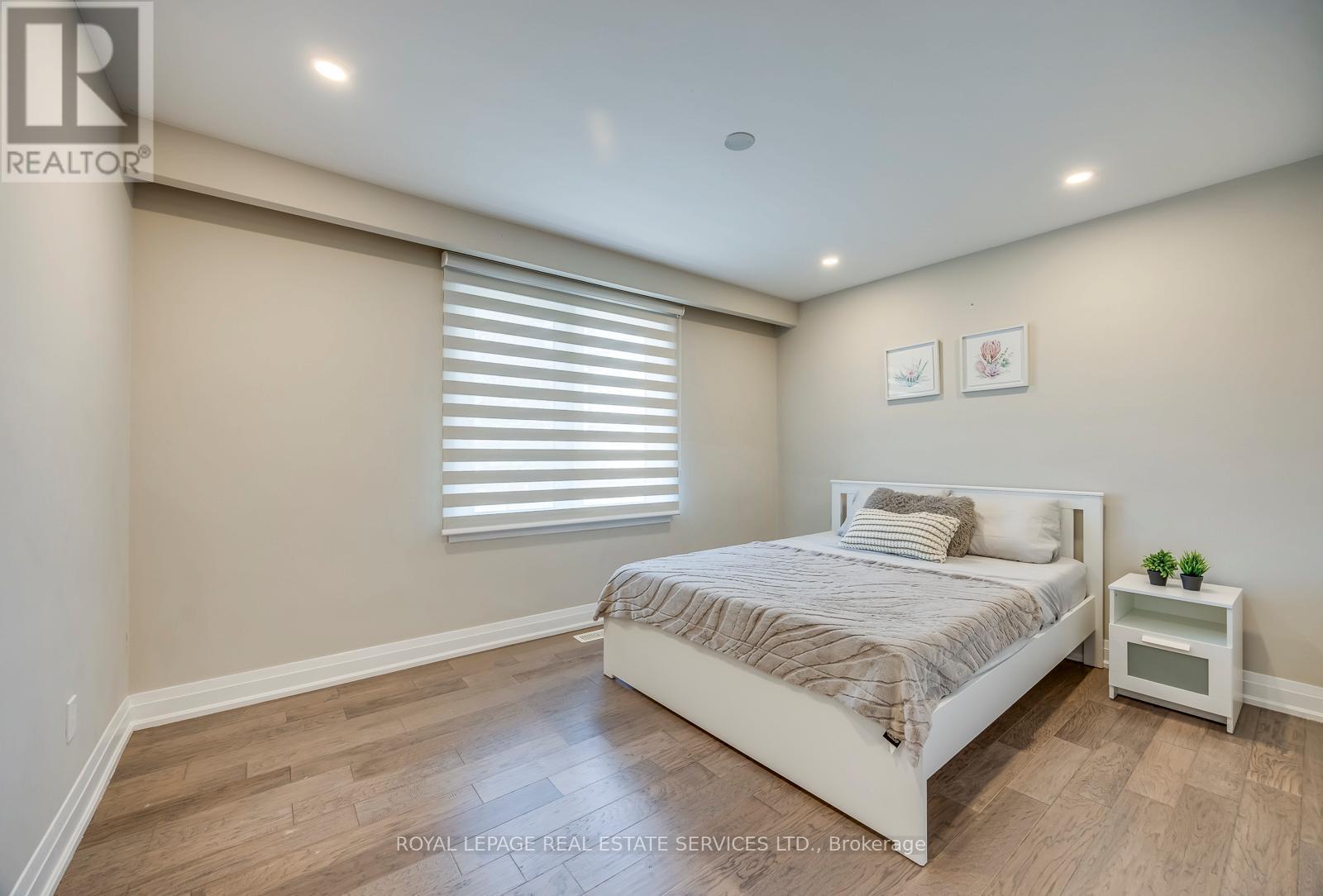 577 Trudale Court, Oakville, ON - Indoor Photo Showing Bedroom
