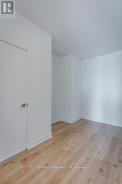 903W - 27 Bathurst Street, Toronto, ON - Indoor Photo Showing Other Room