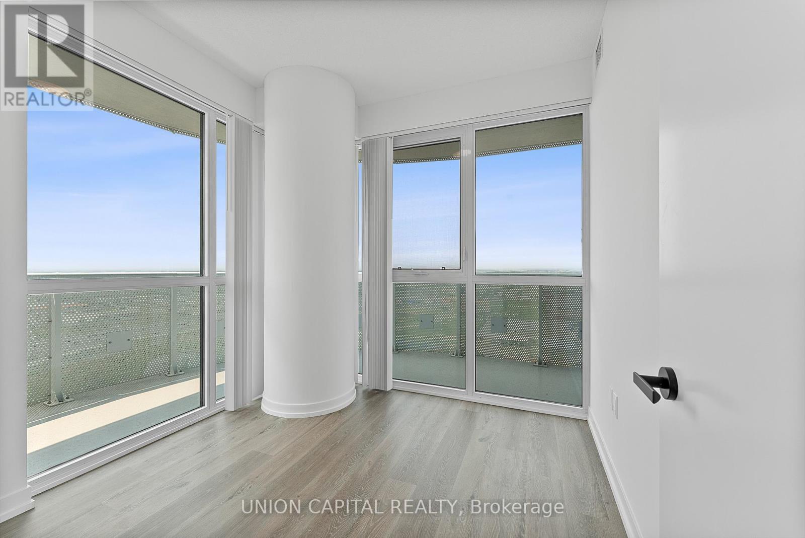 3109 - 225 Commerce Street, Vaughan, ON - Indoor Photo Showing Other Room