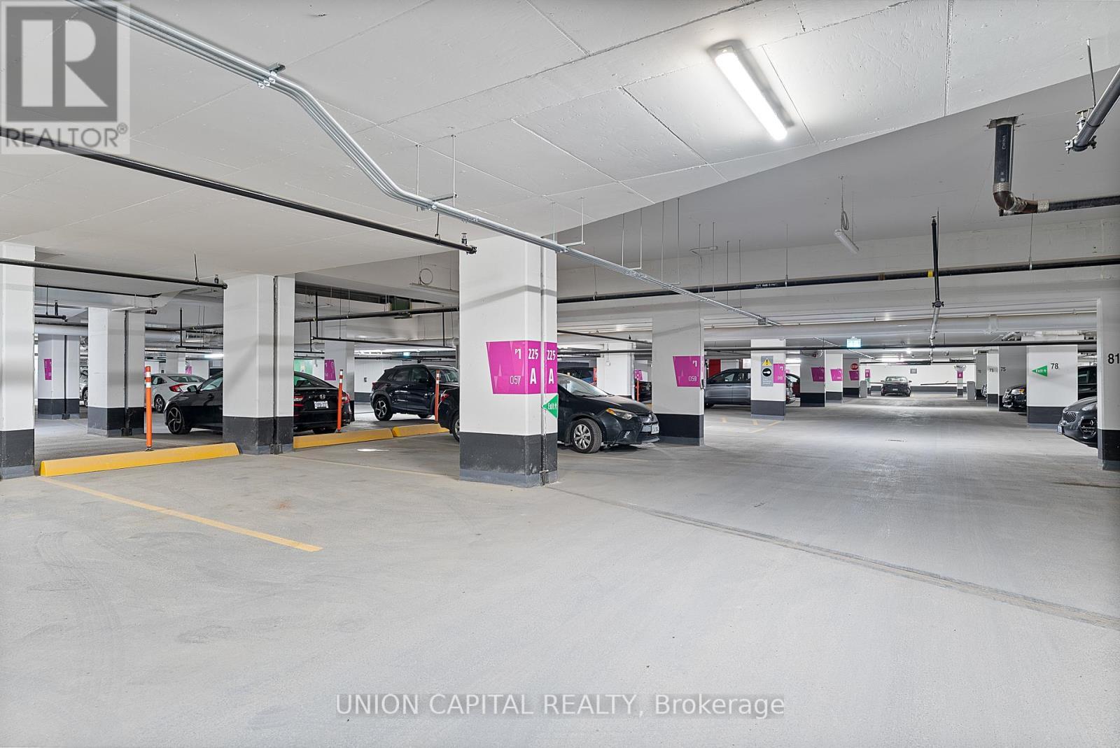 3109 - 225 Commerce Street, Vaughan, ON - Indoor Photo Showing Garage