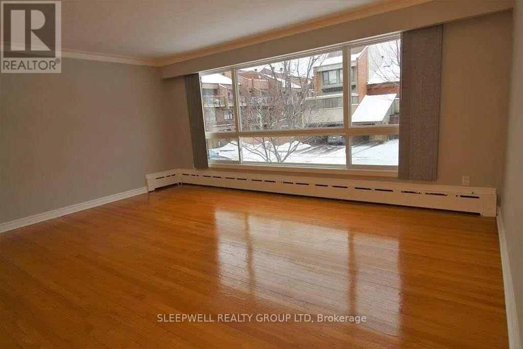 3 - 264 Bruyere Street, Ottawa, ON - Indoor Photo Showing Other Room