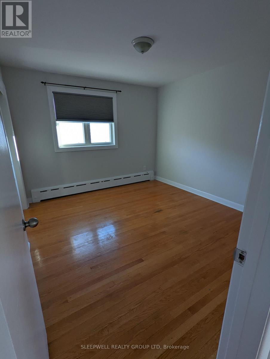 3 - 264 Bruyere Street, Ottawa, ON - Indoor Photo Showing Other Room